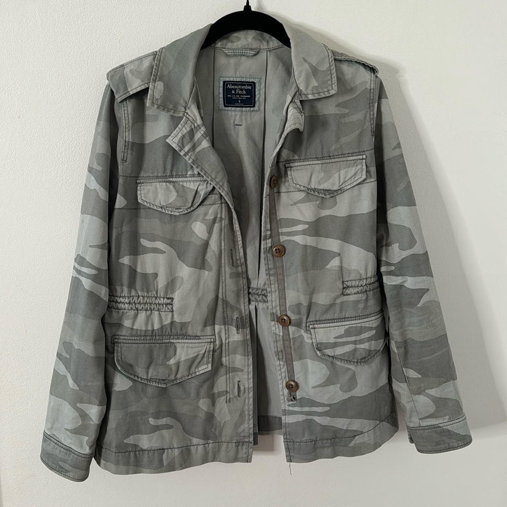 Abercrombie & Fitch Camo Utility Jacket - Picture 11 of 11